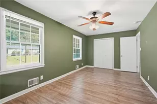 2970 Carriage Ln, College Park, GA 30349 - Photo 14