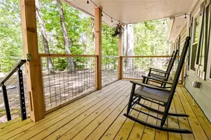 3997 Stacy Ln, Snellville, GA 30039 - Photo 4