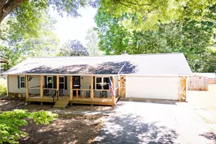 3997 Stacy Ln, Snellville, GA 30039 - Photo 2