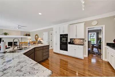 5535 Grove Point Road, Johns Creek, GA 30022 - Photo 18