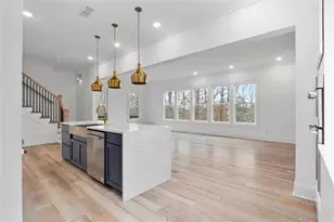 6770 Prelude Dr, Sandy Springs, GA 30328 - Photo 6