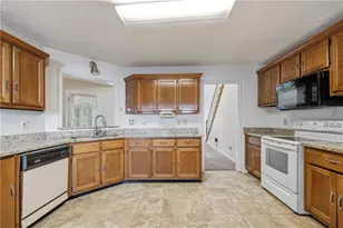 5837 Giles Rd, Lithonia, GA 30058 - Photo 16