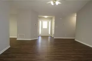 3260 Ennfield Ln, Duluth, GA 30096 - Photo 4