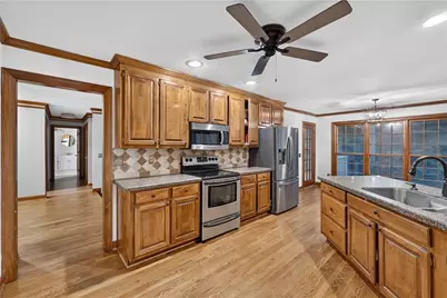 1105 Secret Cove Drive, Buford, GA 30518 - Photo 4