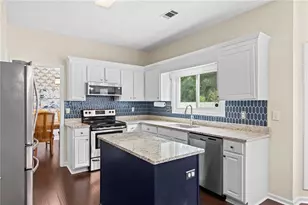 3605 Highland Bluff Dr, Suwanee, GA 30024 - Photo 12