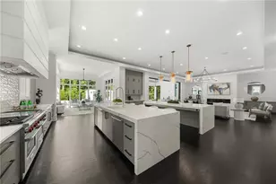5211 Powers Ferry Rd, Sandy Springs, GA 30327 - Photo 16