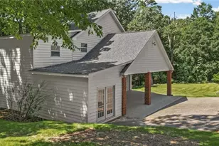 7488 Shadburn Ferry Rd, Cumming, GA 30041 - Photo 76