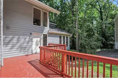 5148 Rocky Glen, Stone Mountain, GA 30088 - Photo 2