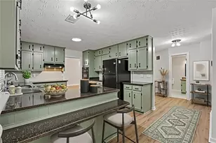 5148 Rocky Glen, Stone Mountain, GA 30088 - Photo 8