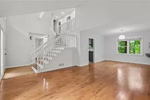 5148 Rocky Glen, Stone Mountain, GA 30088 - Photo 4