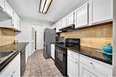 810 Tuxworth Circle, Decatur, GA 30033 - Photo 2