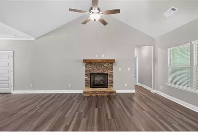 131 Holtz Drive, Carrollton, GA 30117 - Photo 6