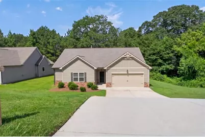 131 Holtz Drive, Carrollton, GA 30117 - Photo 1