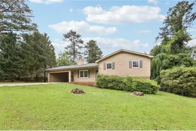 6041 Ridge Way, Douglasville, GA 30135 - Photo 2