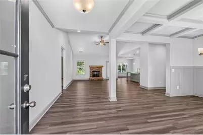 137 Holtz Drive, Carrollton, GA 30117 - Photo 4