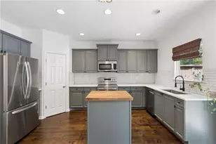 1064 Liberty Pkwy NW, Atlanta, GA 30318 - Photo 6