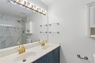 1064 Liberty Pkwy NW, Atlanta, GA 30318 - Photo 20