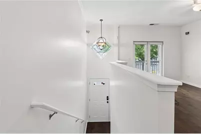 1064 Liberty Parkway NW, Atlanta, GA 30318 - Photo 2