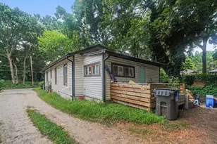 2494 Lester St, Atlanta, GA 30344 - Photo 6