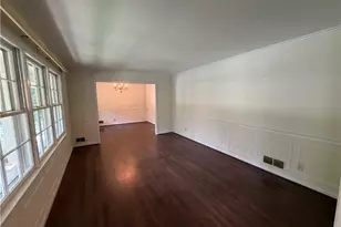 3887 Menlo Dr, Atlanta, GA 30340 - Photo 6