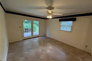 3887 Menlo Dr, Atlanta, GA 30340 - Photo 40