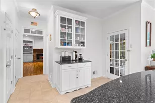 10560 Haynes Bridge Rd, Alpharetta, GA 30022 - Photo 12