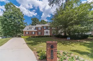 1590 Hickory Lake Dr, Snellville, GA 30078 - Photo 2