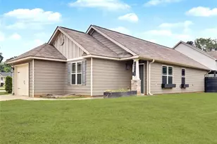 2362 Glebe Ct, Hampton, GA 30228 - Photo 2