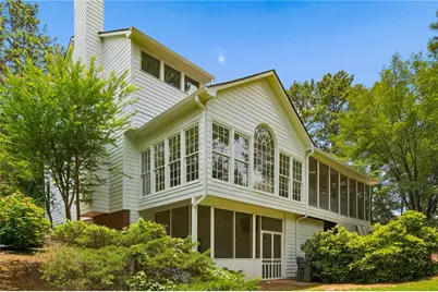 1623 Brentwood Crossing SE, Conyers, GA 30013 - Photo 2