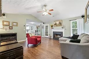1059 Athena Ct, Acworth, GA 30101 - Photo 4