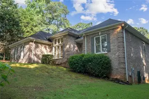 536 Peachtree Rd, Hoschton, GA 30548 - Photo 2