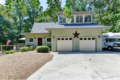 6173 Pine Circle, Flowery Branch, GA 30542 - Photo 8