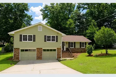 703 Foxcroft Trail SE, Marietta, GA 30067 - Photo 2