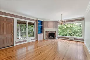 1037 Davis Dr, Sandy Springs, GA 30327 - Photo 4