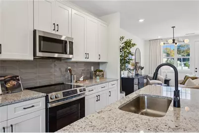 205 Mission Way, Atlanta, GA 30315 - Photo 8
