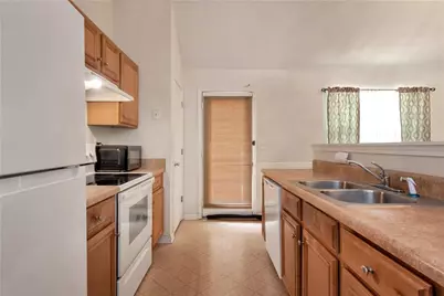 317 Tap Root Lane, College Park, GA 30349 - Photo 10