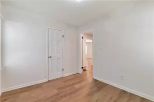 2756 Homeland Dr, Atlanta, GA 30360 - Photo 10