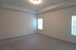 523 Grover St, Hoschton, GA 30548 - Photo 8