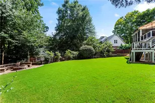 8325 Riverbirch Dr, Roswell, GA 30076 - Photo 36