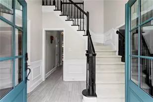 8325 Riverbirch Dr, Roswell, GA 30076 - Photo 2