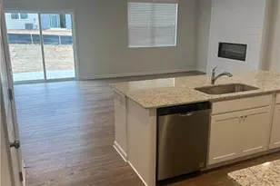 5344 Melbourne Ln, Flowery Branch, GA 30542 - Photo 4