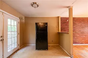 6281 Amherst Dr, Riverdale, GA 30274 - Photo 16