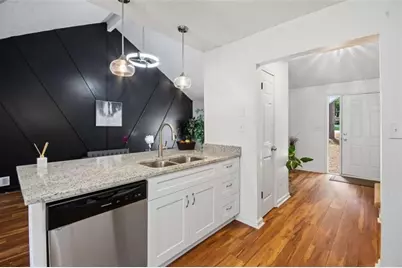 6375 Jerri Court, Riverdale, GA 30296 - Photo 10