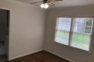 1579 Rockbridge Rd, Stone Mountain, GA 30087 - Photo 6