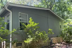 19 Peachtree Lake Dr, Sharpsburg, GA 30277 - Photo 2