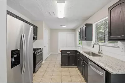 1050 Chapman Circle, Stone Mountain, GA 30088 - Photo 12