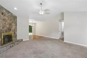 1050 Chapman Cir, Stone Mountain, GA 30088 - Photo 6