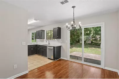 1050 Chapman Circle, Stone Mountain, GA 30088 - Photo 10