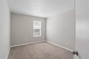 1050 Chapman Cir, Stone Mountain, GA 30088 - Photo 18