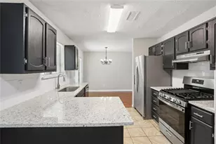 1050 Chapman Cir, Stone Mountain, GA 30088 - Photo 14